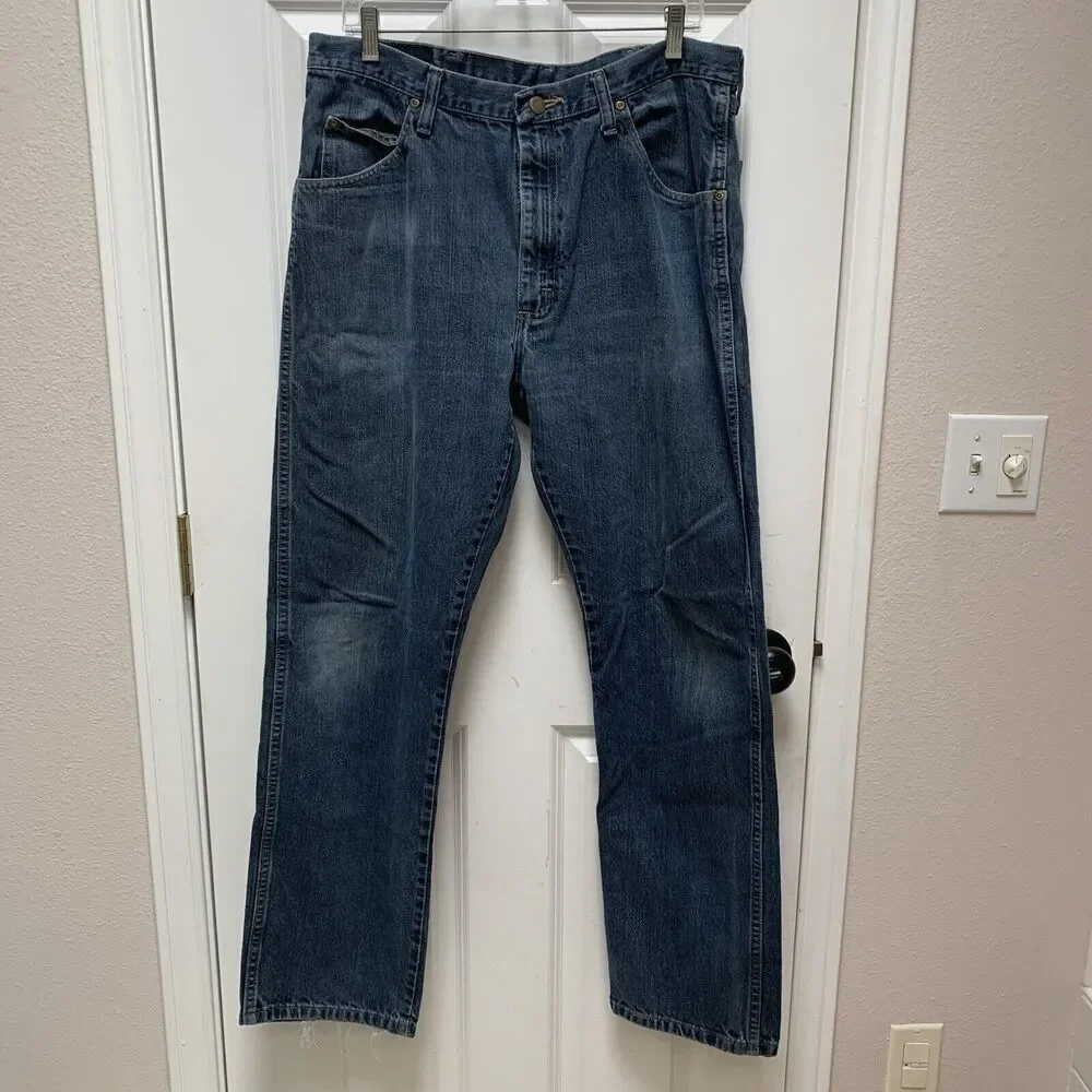 Premium Wrangler Denim Blue Jeans men's 9650wtr Size 36x32 Regular Fit